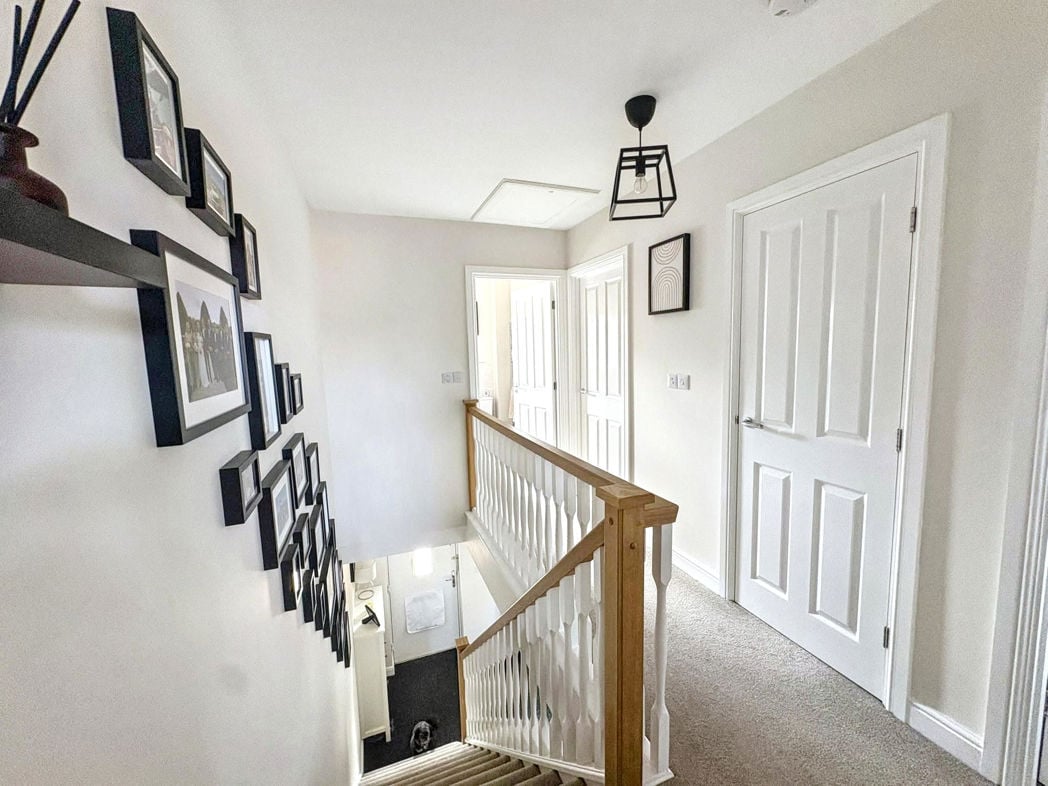 Property image 11 of 22