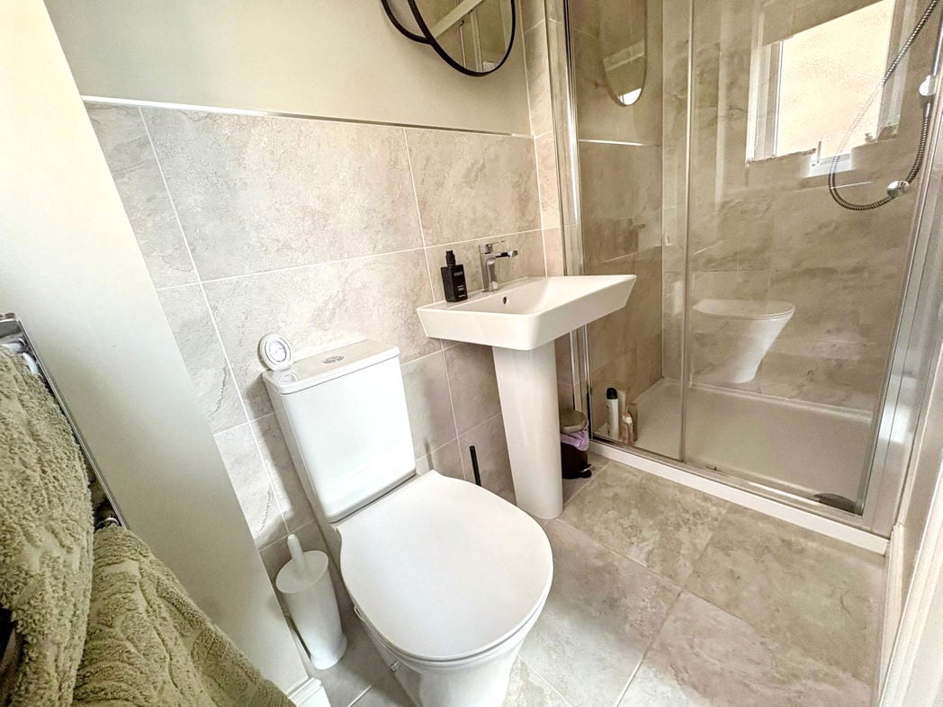 Property image 13 of 22