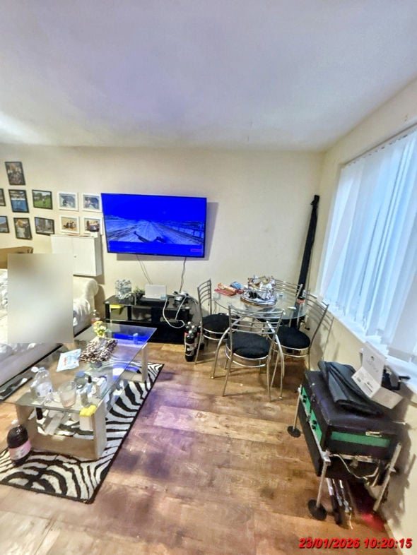 Property image 3 of 14