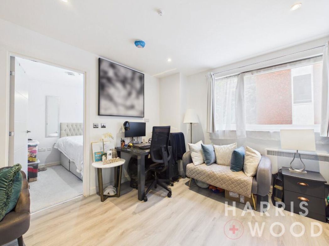 Property image 3 of 9