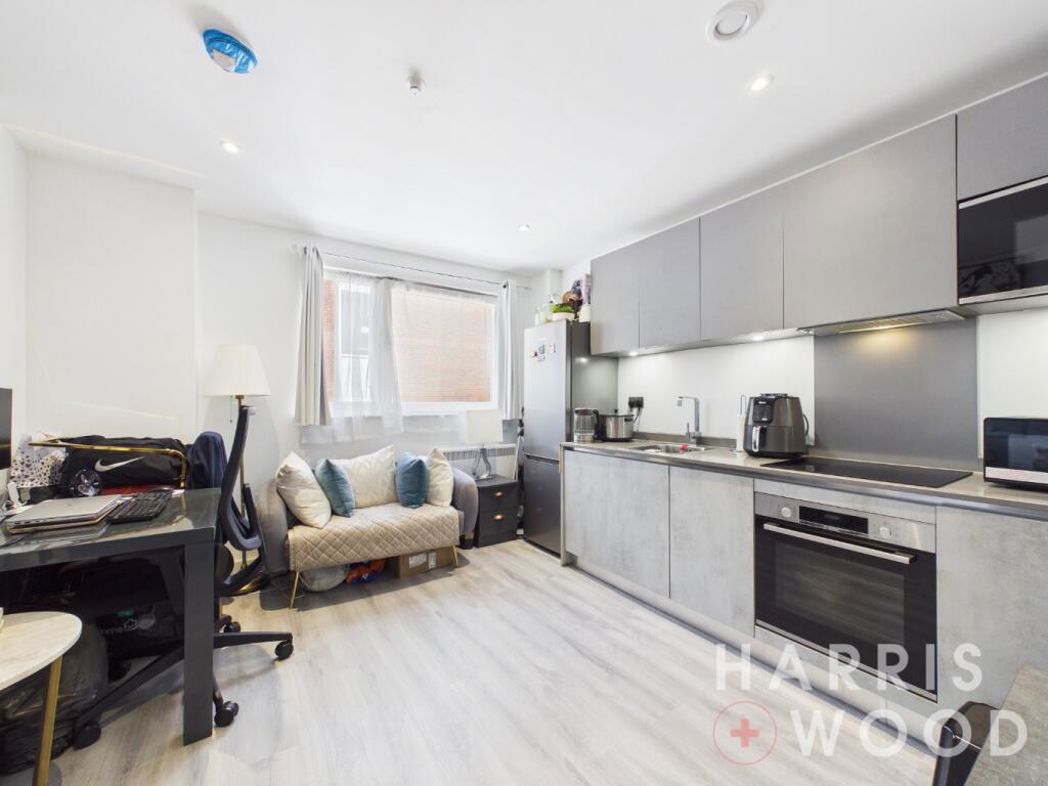 Property image 4 of 9