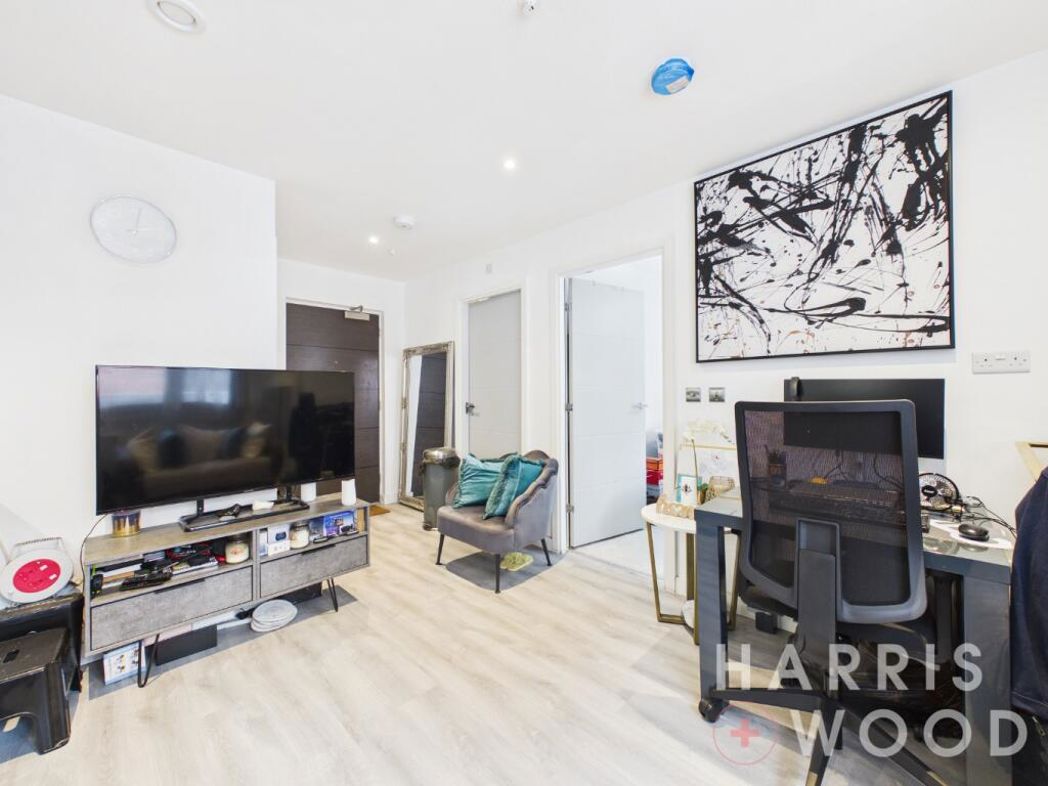 Property image 5 of 9