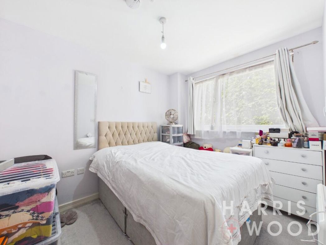 Property image 6 of 9