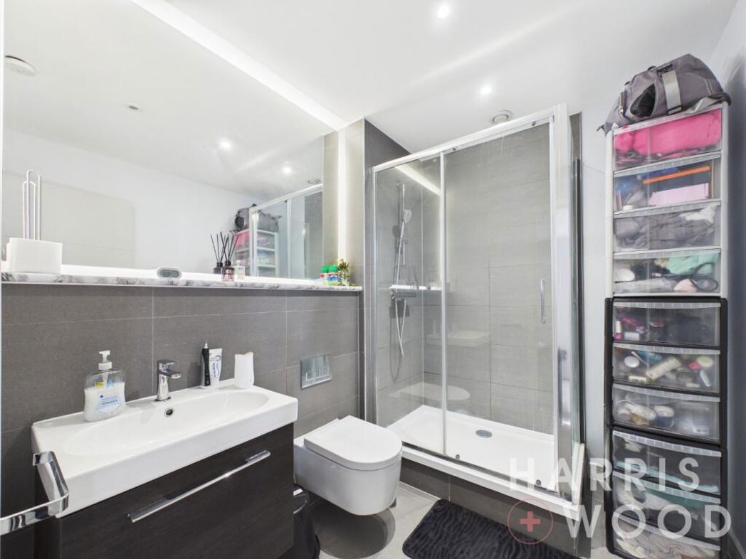 Property image 8 of 9