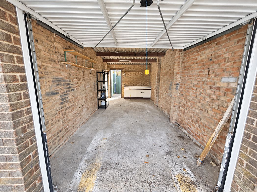 Property image 10 of 10