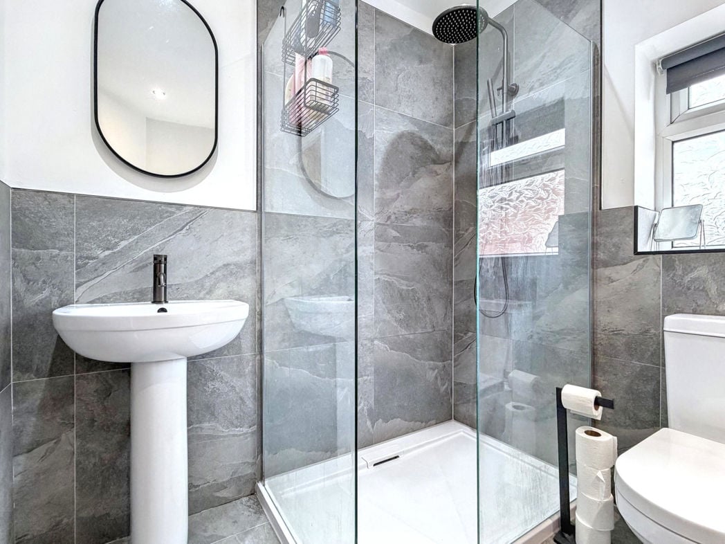 Bathroom (Additional)