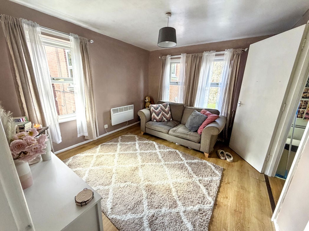 Property image 3 of 6