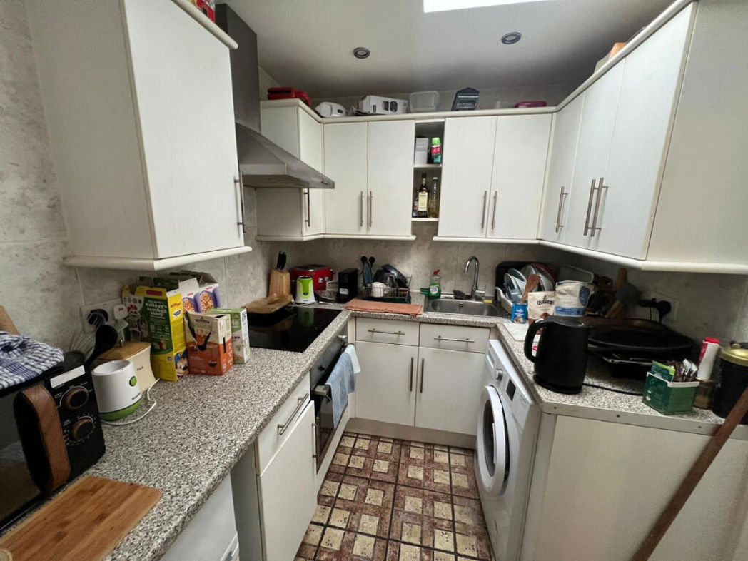 Property image 2 of 11