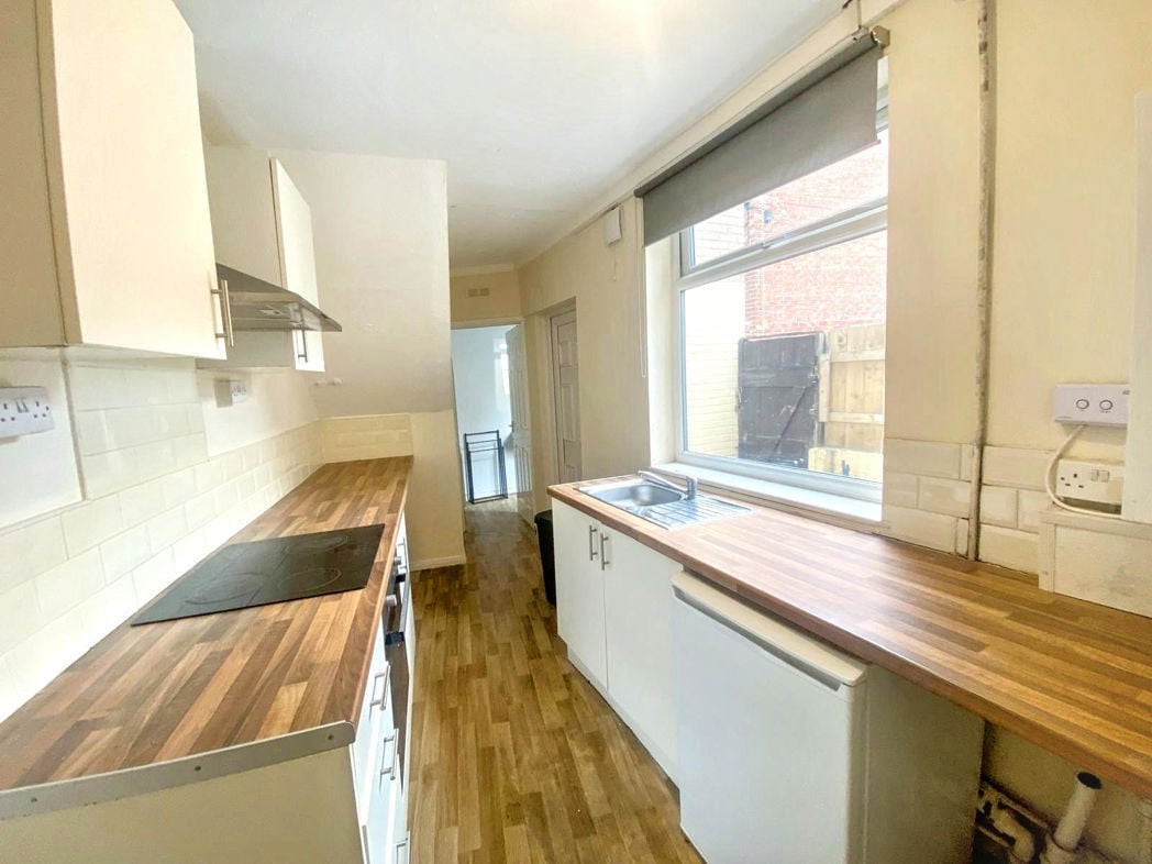 Property image 7 of 12