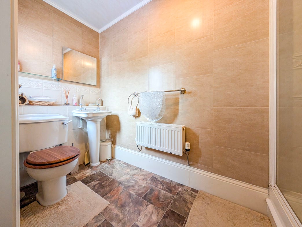 Ensuite 2