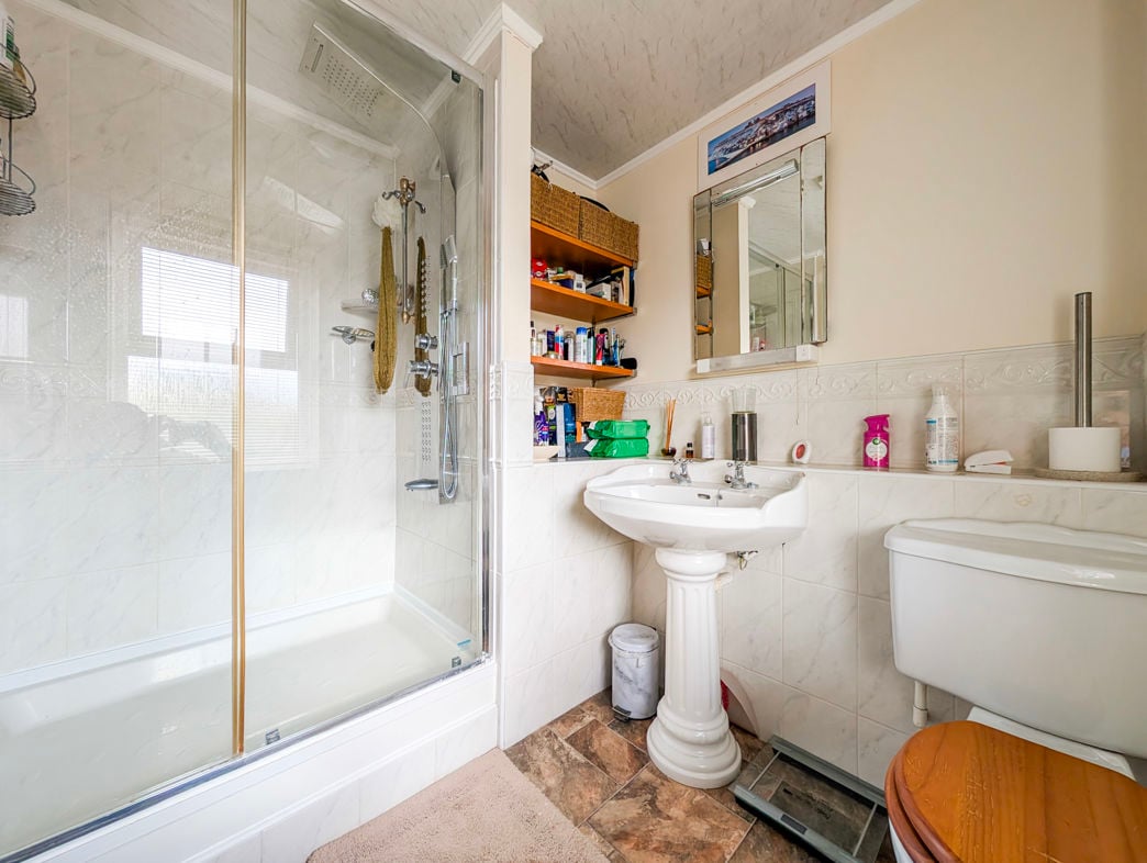 Ensuite