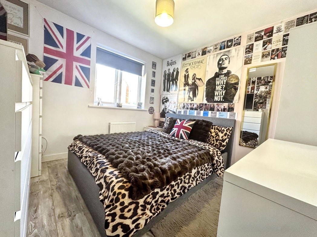 Property image 18 of 23
