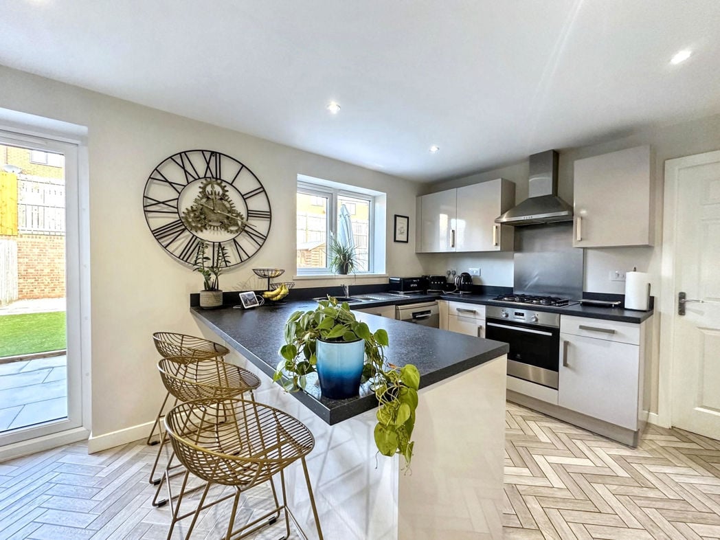 Property image 5 of 23