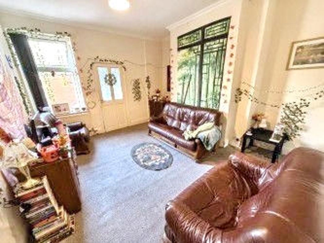 Property image 2 of 8