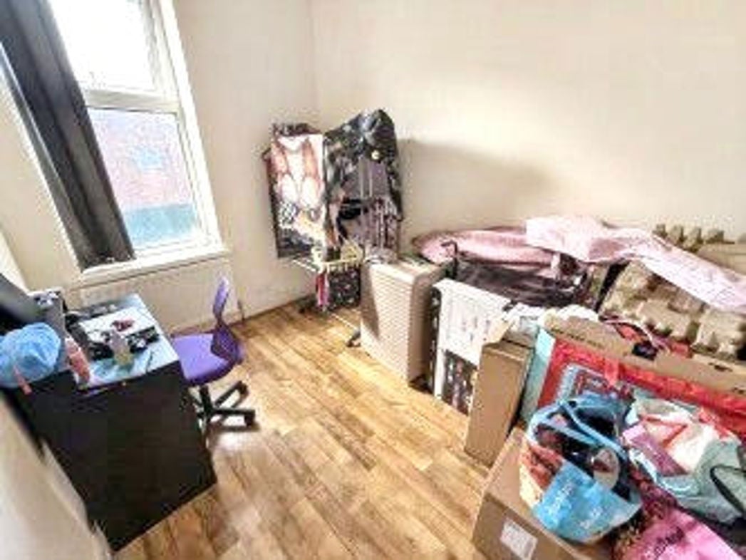 Property image 6 of 8