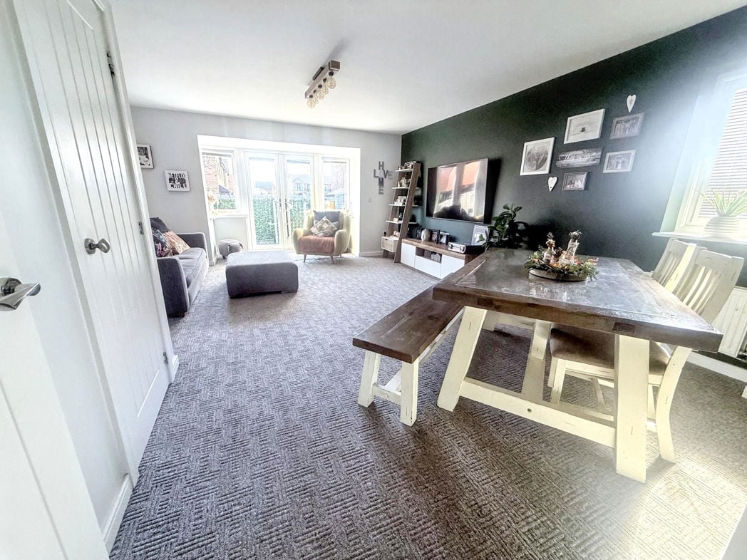 Living/Dining Room