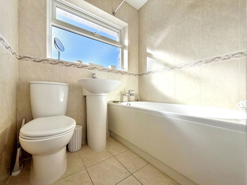 Property image 16 of 22