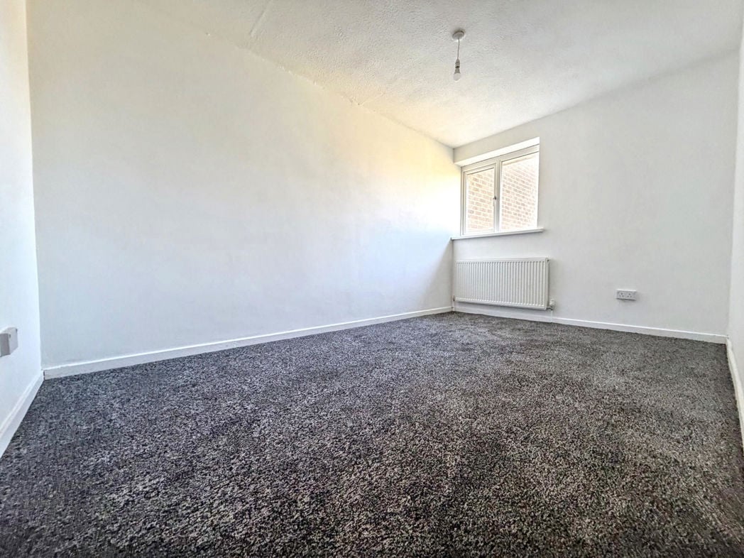 Property image 12 of 16