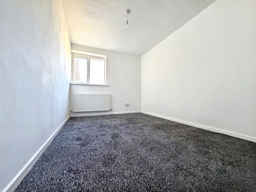 Property image 13 of 16