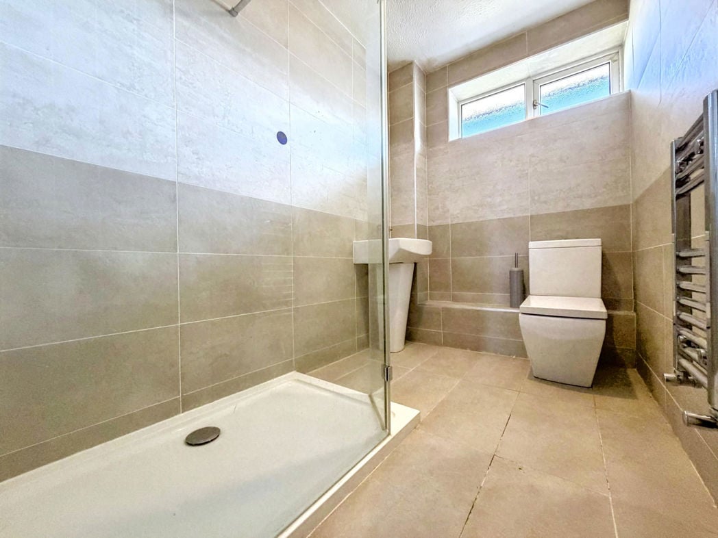 Property image 15 of 16