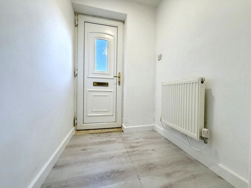Property image 4 of 16