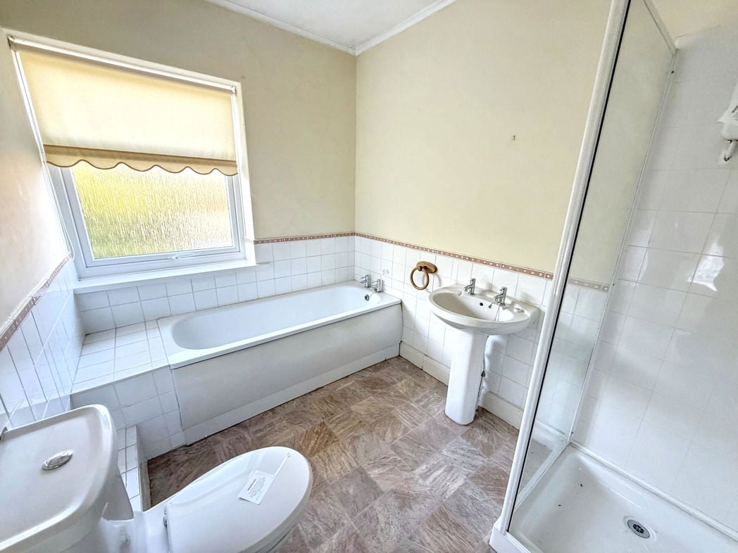 Property image 4 of 7