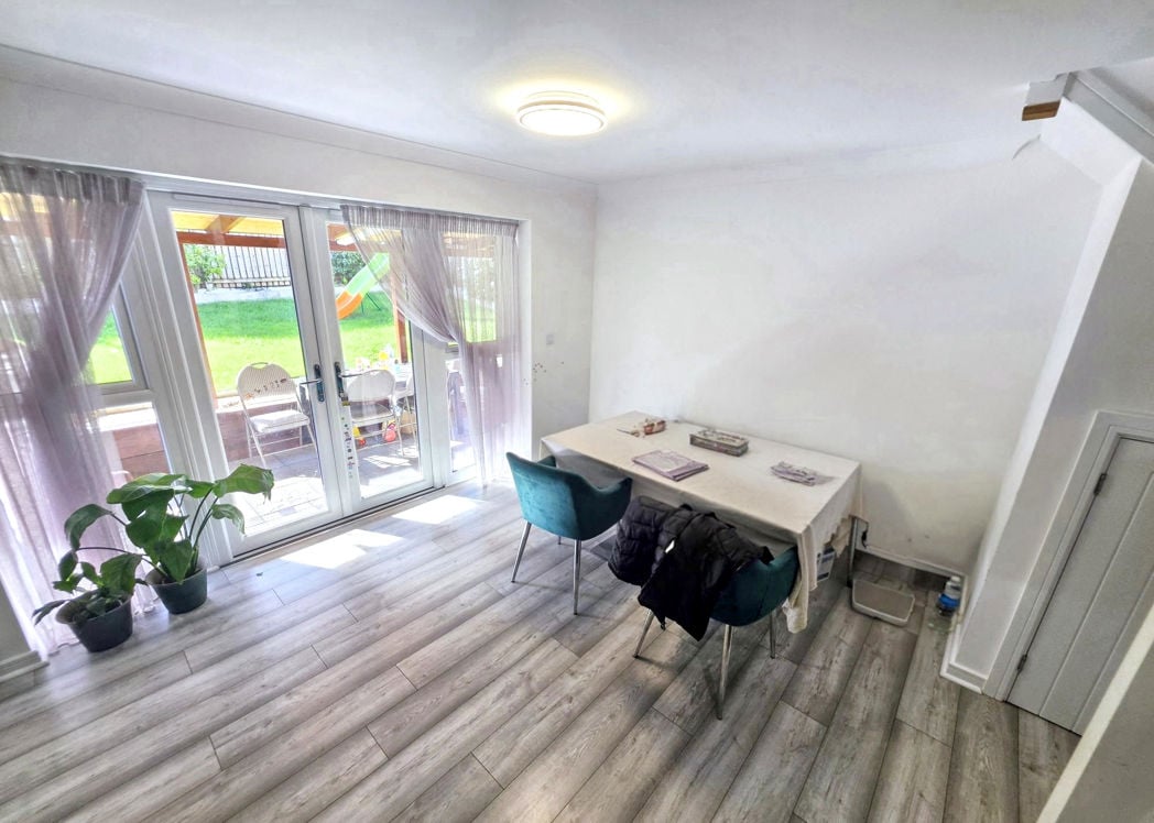 Property image 6 of 20