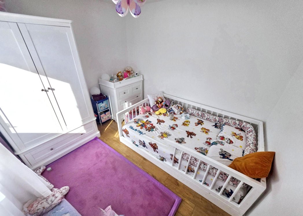 Property image 12 of 20