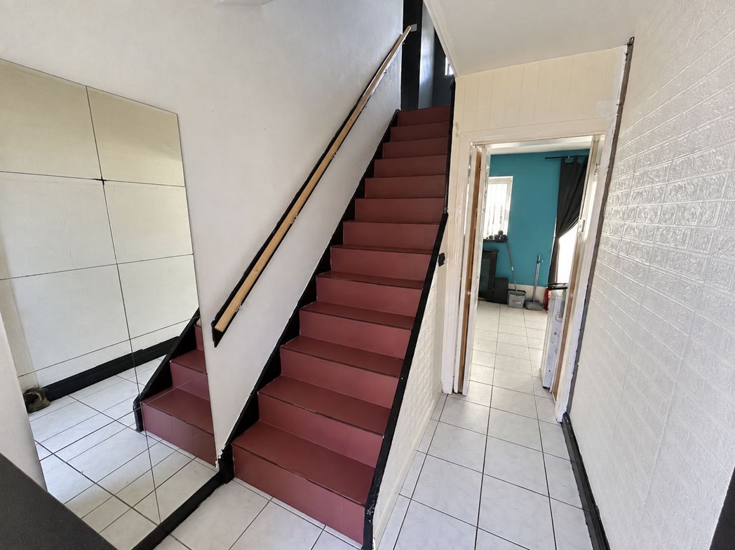 Property image 4 of 12