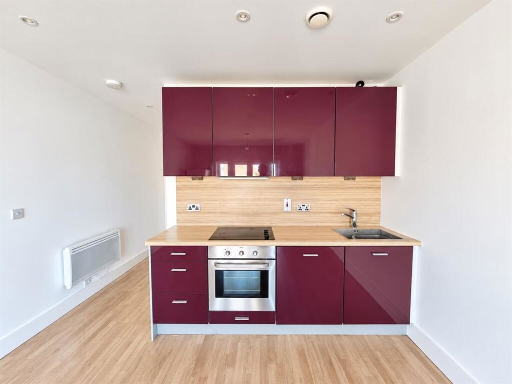 Property image 2 of 10
