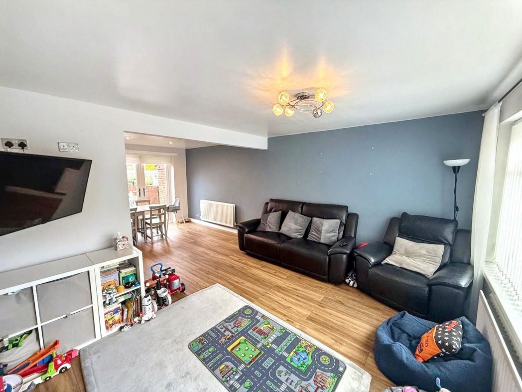 Property image 2 of 10