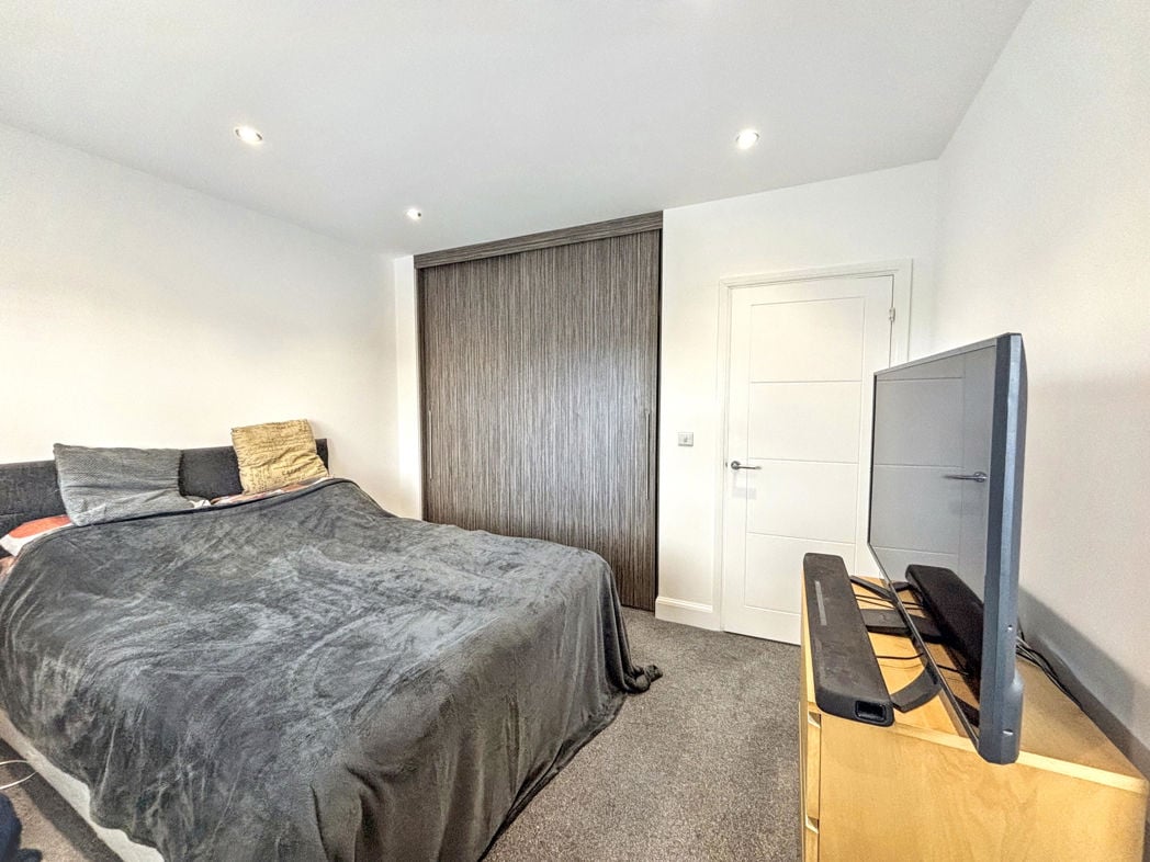 Additional Main Bedroom Image