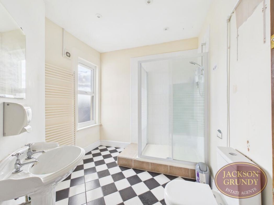 Property image 13 of 15