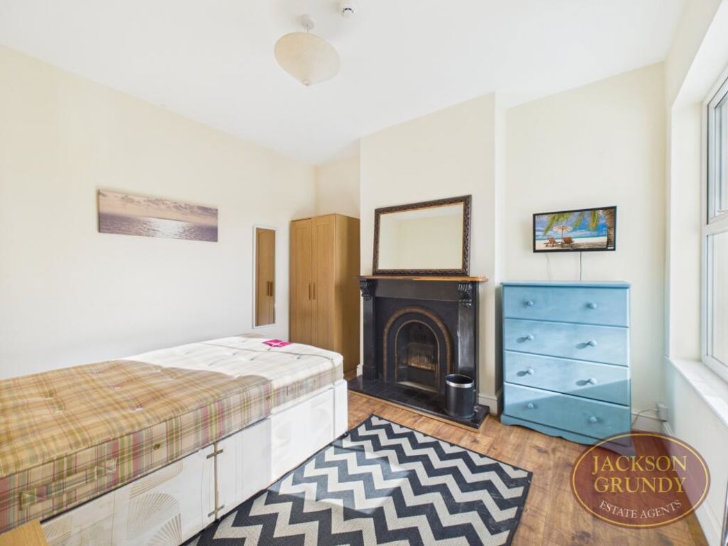 Property image 6 of 15