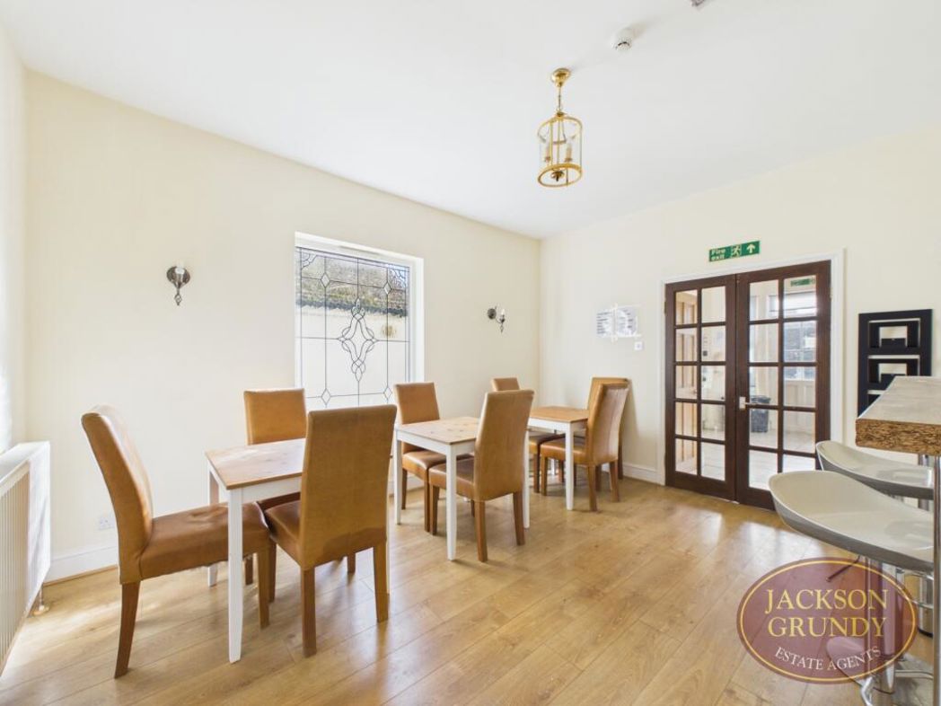 Property image 5 of 15