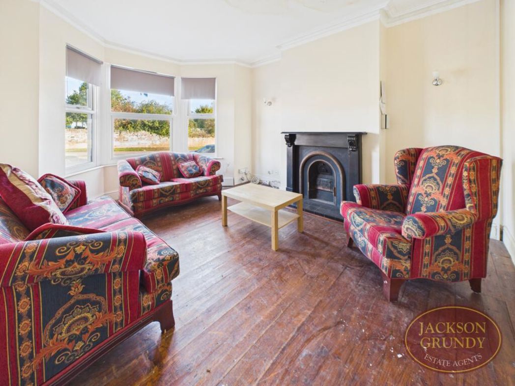 Property image 3 of 15