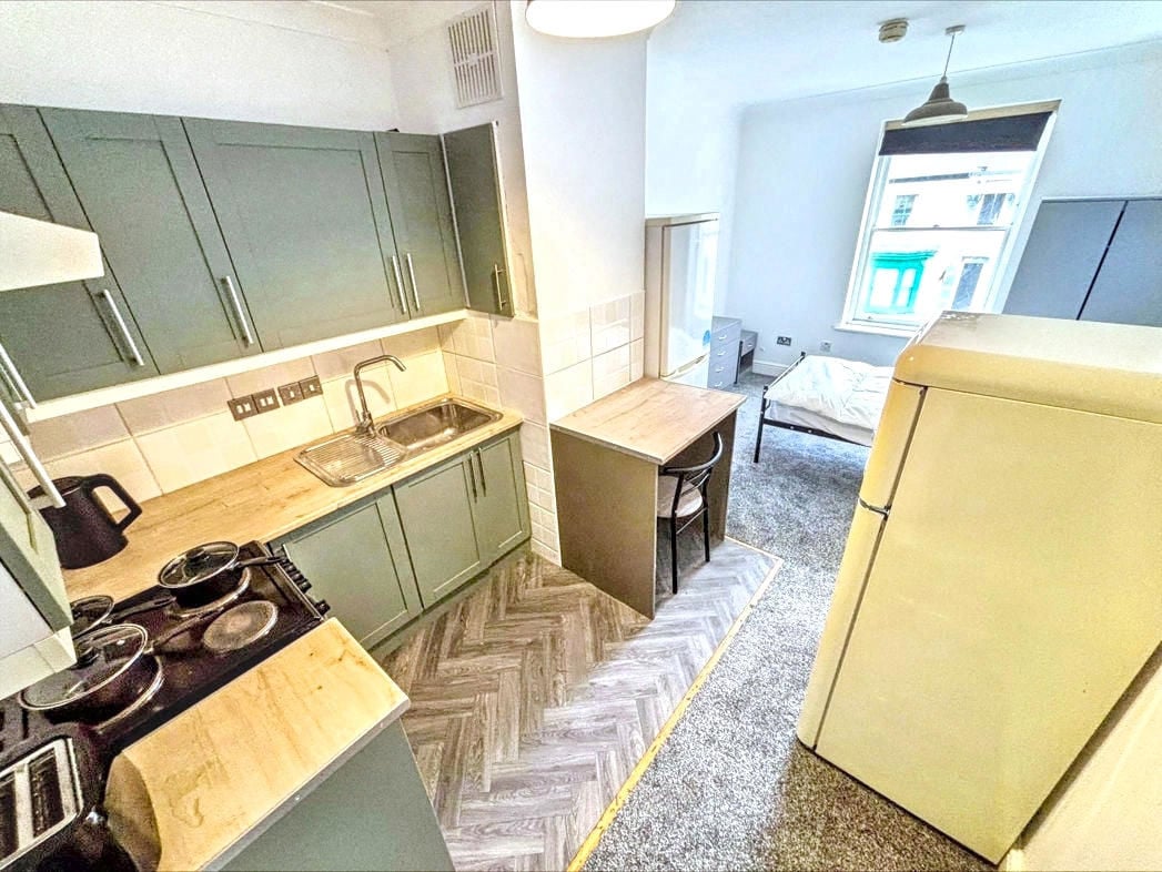 Property image 1 of 4