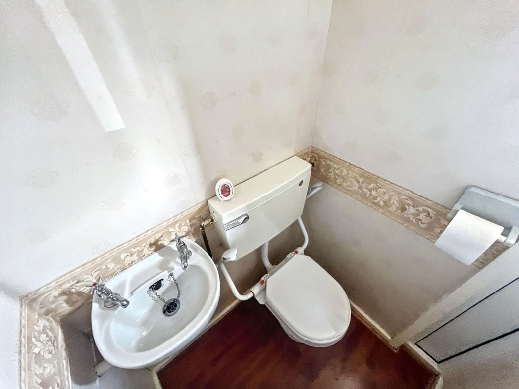 Down Stairs WC