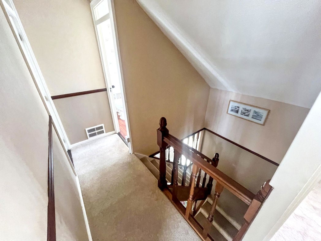 1st Floor Landing