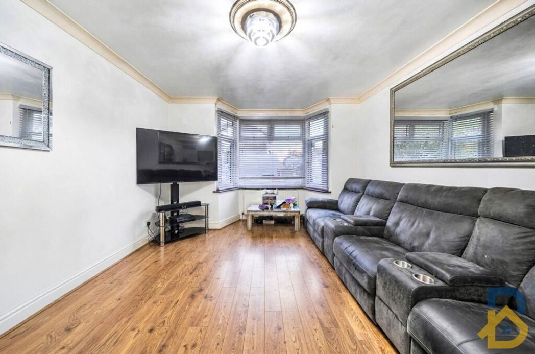 Property image 3 of 14