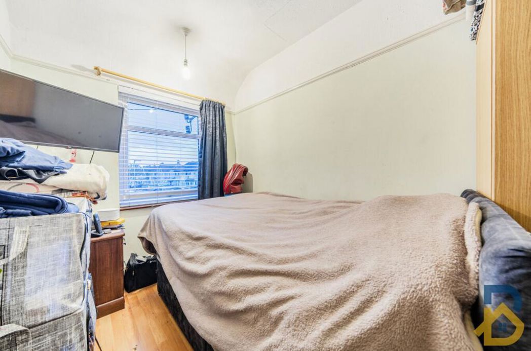 Property image 10 of 14