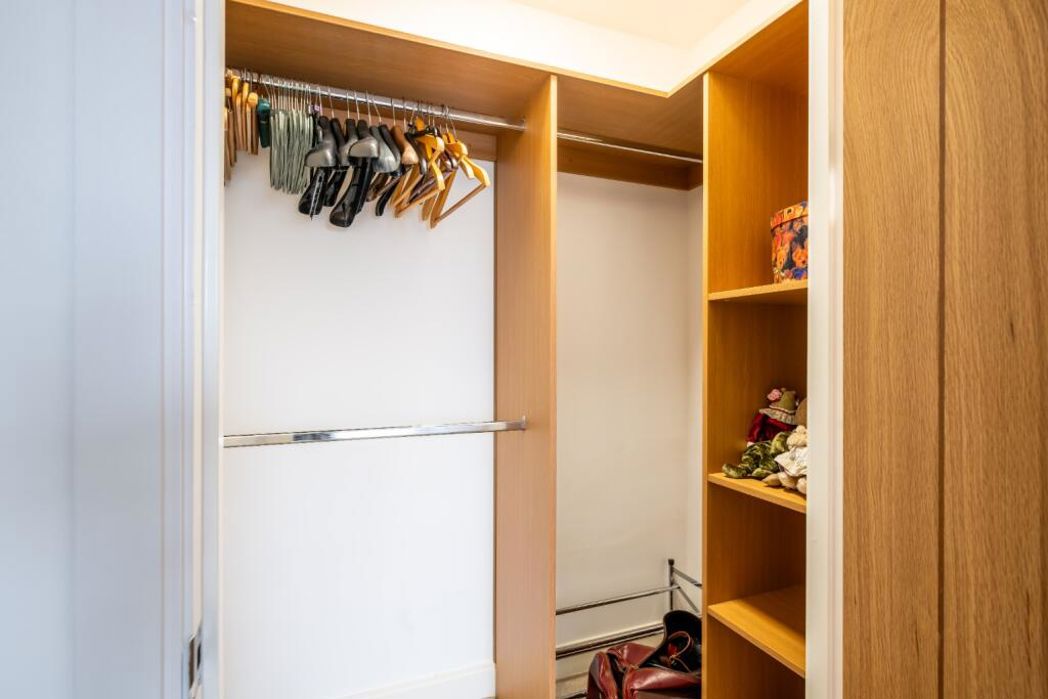 Property image 11 of 32