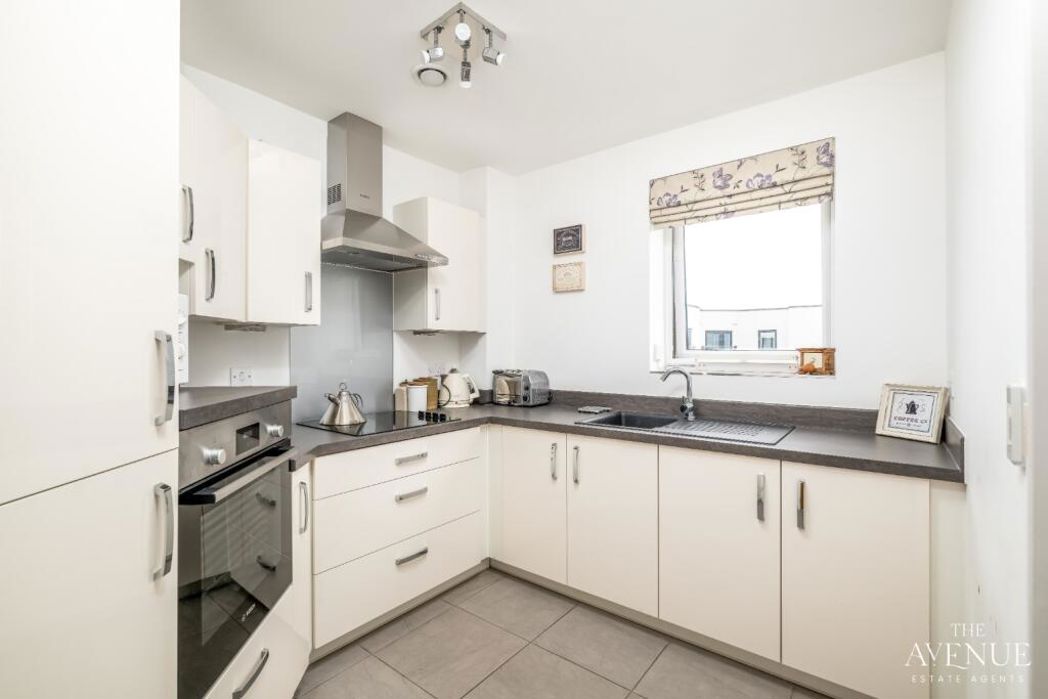 Property image 14 of 32