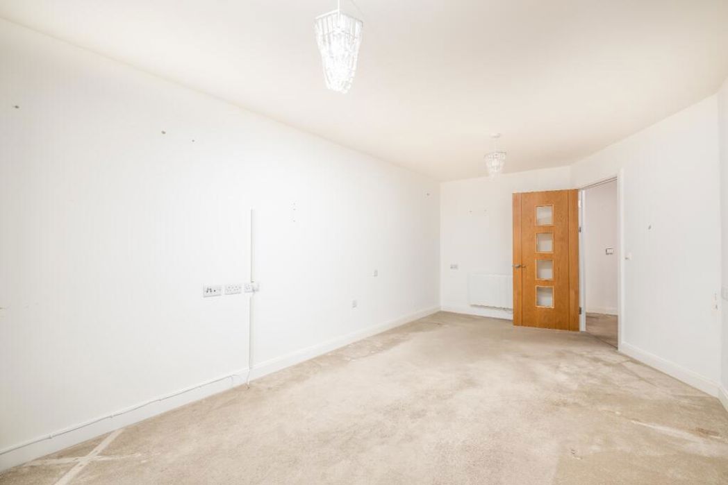 Property image 17 of 32