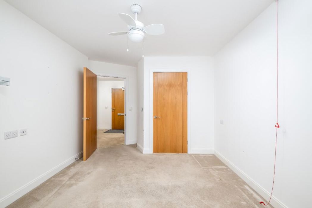 Property image 19 of 32