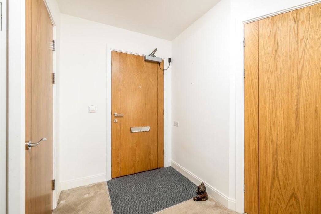 Property image 24 of 32