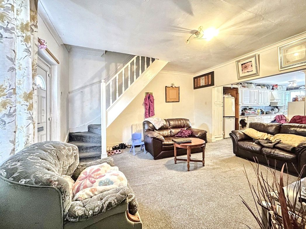 Property image 4 of 15
