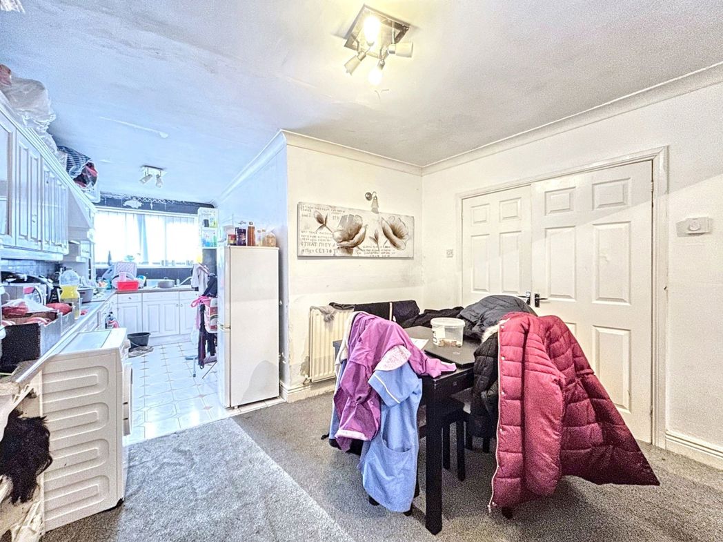 Property image 6 of 15
