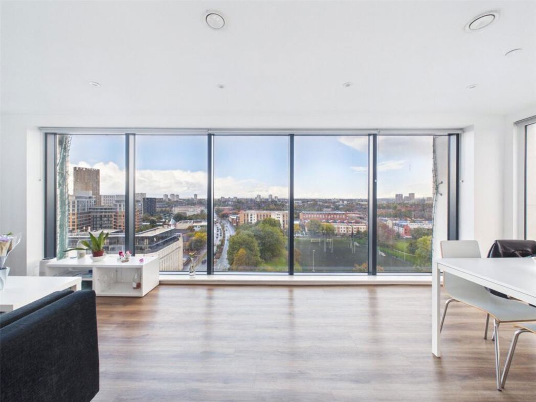 Property image 2 of 13