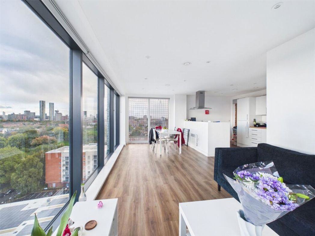 Property image 6 of 13
